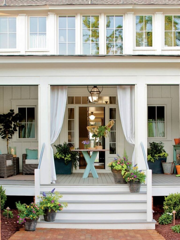 Eye-Catching Front Porch Ideas